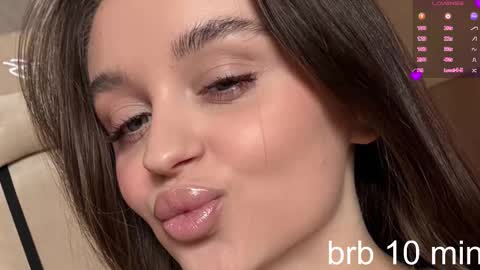 Snapshot of villuuvargas chatting on 03.02.26 Eva online show from 03.02.26