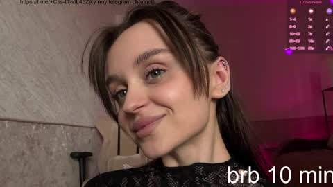 Snapshot of villuuvargas chatting on 04.11.26 Eva online show from 04.11.26