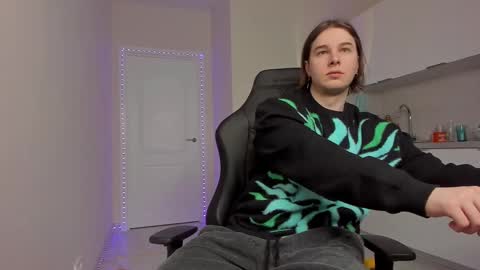 Vincent Strong online show from 02.26.25