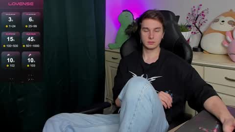 Vincent Strong online show from 09.16.25