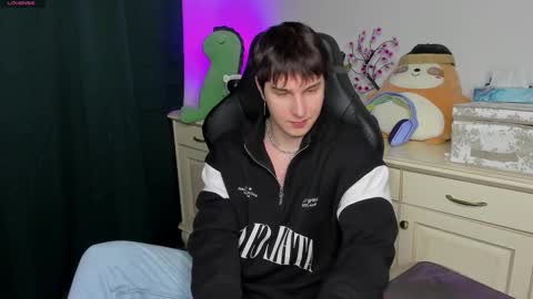 Vincent Strong online show from 02.08.26