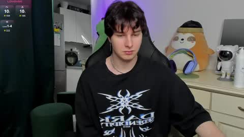 Vincent Strong online show from 04.12.26