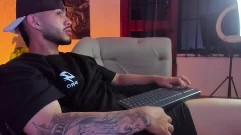 Snapshot of vincentblack_ chatting on 02.03.26 Vincent online show from 02.03.26