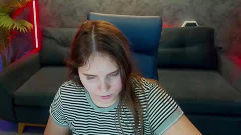 Snapshot of vinnasky chatting on 11.24.25 Milla online show from 11.24.25
