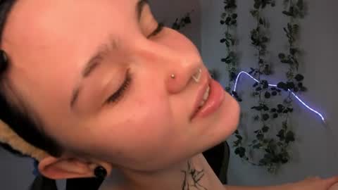 Snapshot of violaf1ex chatting on 07.06.26 Viola online show from 07.06.26