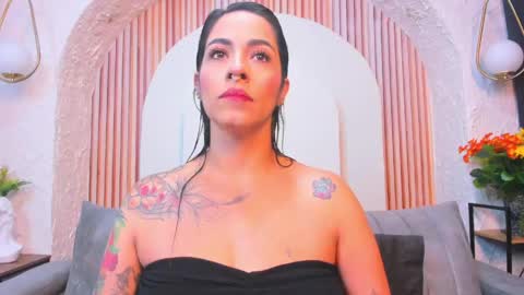 Violette online show from 06.08.26