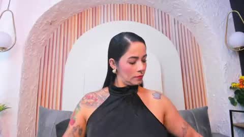 Violette online show from 06.11.26