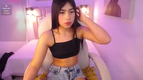 Snapshot of violeht_ chatting on 07.28.26 violeth online show from 07.28.26