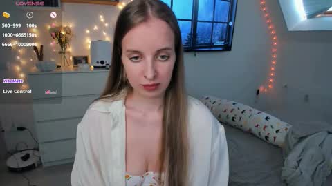 Violet online show from 03.05.26