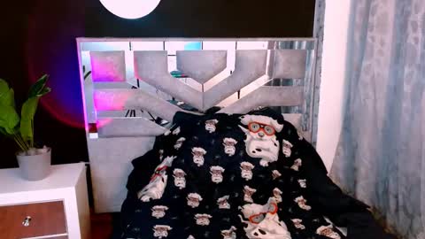 Snapshot of violet_bunnyy chatting on 10.15.25 Violet online show from 10.15.25