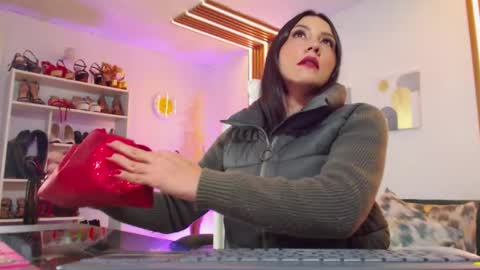 Violet Lii online show from 02.04.26