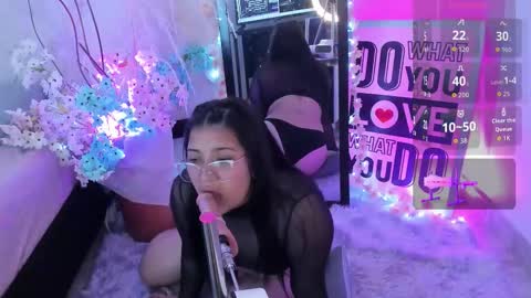 Violet online show from 03.21.26