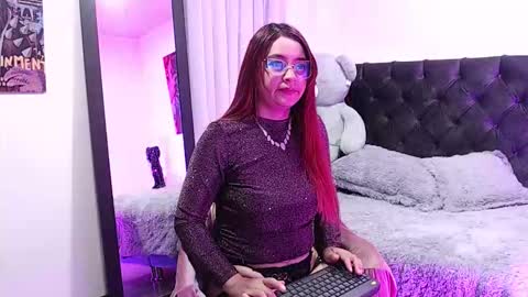 Snapshot of violet_redvelvet chatting on 03.02.26 violet_redvelvet online show from 03.02.26