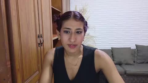 Snapshot of violet_rousse7 chatting on 05.31.26 violet_rousse7 online show from 05.31.26
