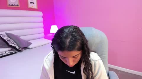 Snapshot of violet_sinclair chatting on 04.15.26 violet_sinclair online show from 04.15.26