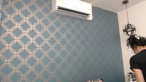 Snapshot of violeta_cute18 chatting on 12.20.24 Violeta online show from 12.20.24