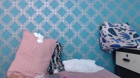 Snapshot of violeta_cute18 chatting on 01.06.25 Violeta online show from 01.06.25