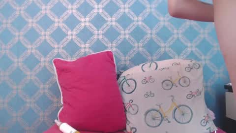 Snapshot of violeta_cute18 chatting on 01.23.25 Violeta online show from 01.23.25