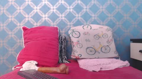 Snapshot of violeta_cute18 chatting on 01.24.25 Violeta online show from 01.24.25