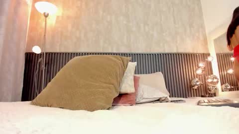 Snapshot of violeta_fowler chatting on 10.24.25 violeta fowler online show from 10.24.25