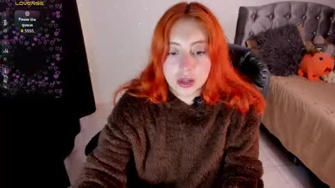 Snapshot of violetaarey chatting on 04.30.26 Violeta Help me reach 150 thumbs up online show from 04.30.26