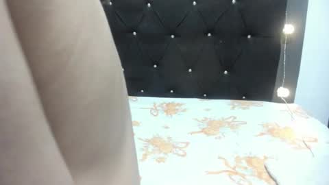 VioletaDums online show from 04.13.26