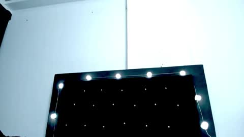 VioletaDums online show from 04.18.26