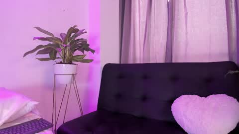 Violeta online show from 04.30.26