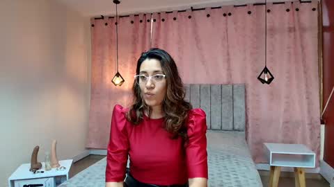 Snapshot of violetascott_ chatting on 01.16.25 VIOLETA online show from 01.16.25