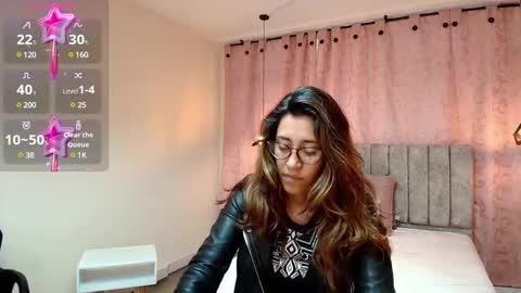 Snapshot of violetascott_ chatting on 02.25.25 VIOLETA online show from 02.25.25