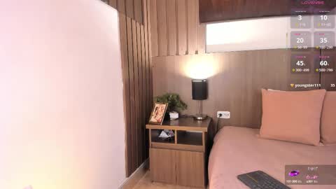 Violet online show from 09.29.25