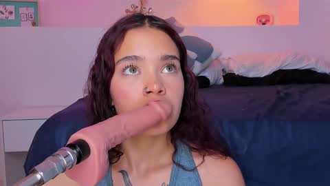 Violeth Hill online show from 02.24.25