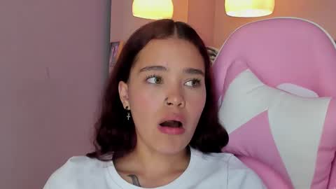 Violeth Hill online show from 03.08.25