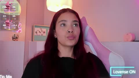 Violeth Hill online show from 01.05.26