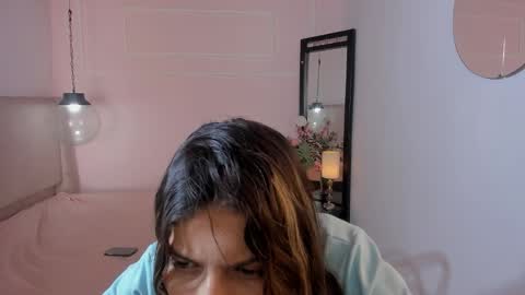 violethall2 online show from 02.24.26