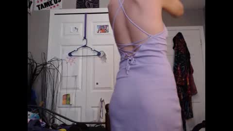 Violet Hooper online show from 02.19.25