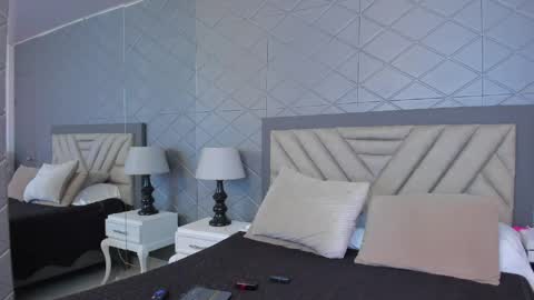 Violet Rousse online show from 04.08.26