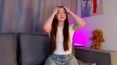 Snapshot of violetsilence chatting on 04.11.26 Lisa online show from 04.11.26