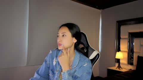 violetskinny online show from 04.17.26