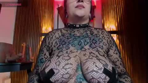 violett_8 online show from 07.04.26