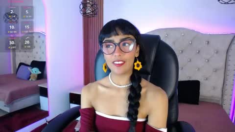 Snapshot of violett_garden chatting on 05.22.26 Violet online show from 05.22.26