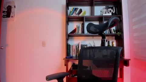 Snapshot of violett_red chatting on 05.01.26 Violeta online show from 05.01.26
