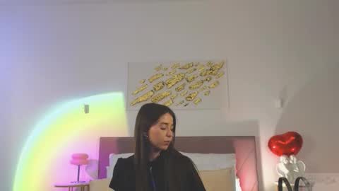 Snapshot of violetta_finch chatting on 02.25.26 violetta_finch online show from 02.25.26