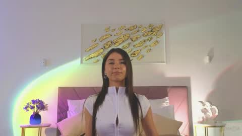 violetta_finch online show from 04.10.26