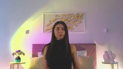 violetta_finch online show from 06.12.26