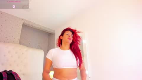 Snapshot of violettaanaughty chatting on 06.22.26 Violet online show from 06.22.26