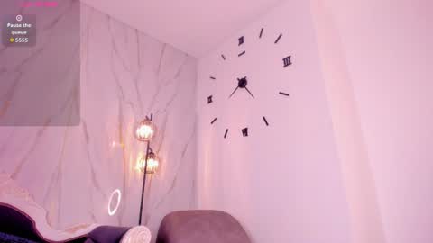 Snapshot of violettaanaughty chatting on 07.11.26 Violet online show from 07.11.26