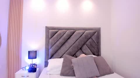 violettarousee online show from 05.01.26