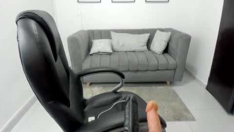 Snapshot of violettasweet_ chatting on 09.27.25 Violetta online show from 09.27.25