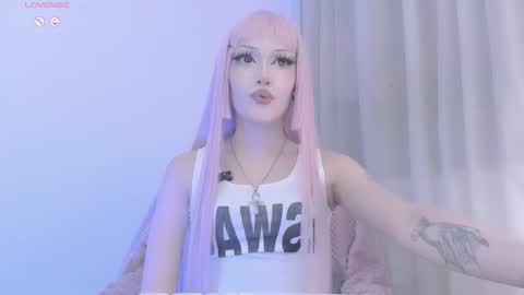 Snapshot of violettbones chatting on 03.29.26 Violett online show from 03.29.26